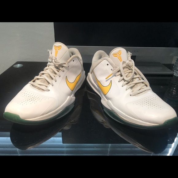Nike | Shoes | Kobe V5 Rice Custom 